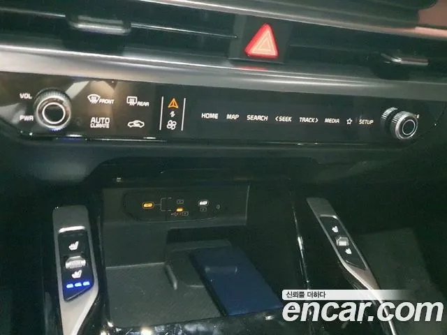 Kia Sorento — фото 10
