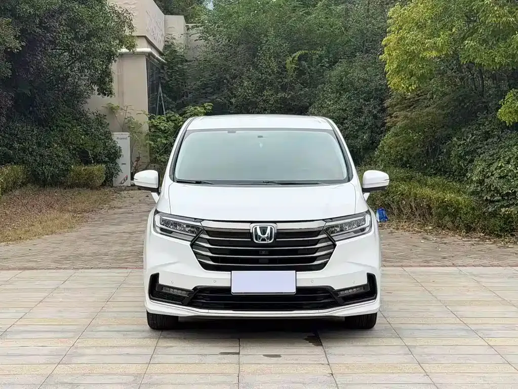 Honda Odyssey — фото 10