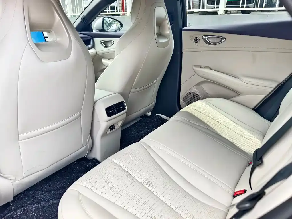BYD Seal 06GT — фото 6
