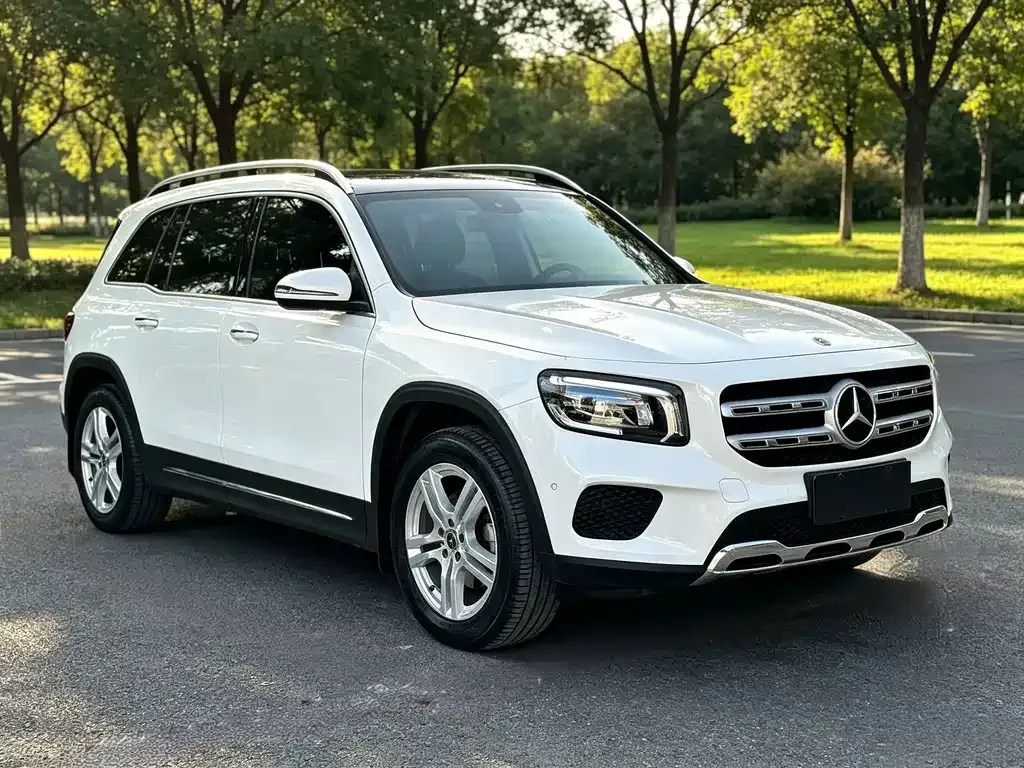 Mercedes-Benz GLB — фото 3
