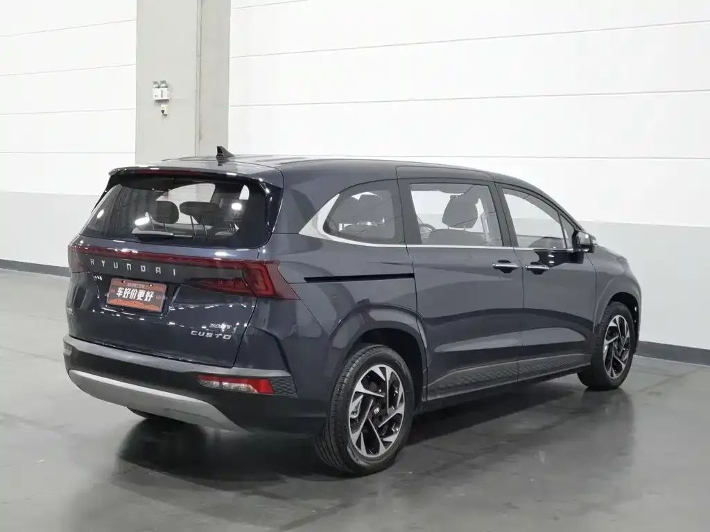 Hyundai Custo — фото 4