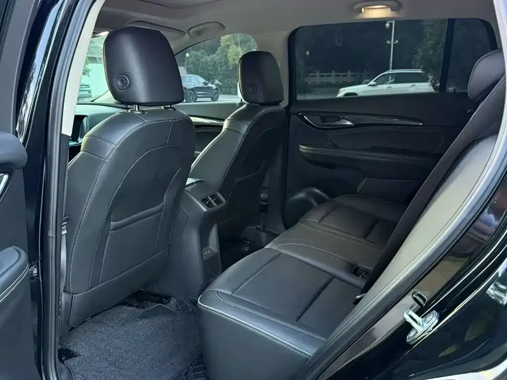 Buick Envision Plus — фото 7