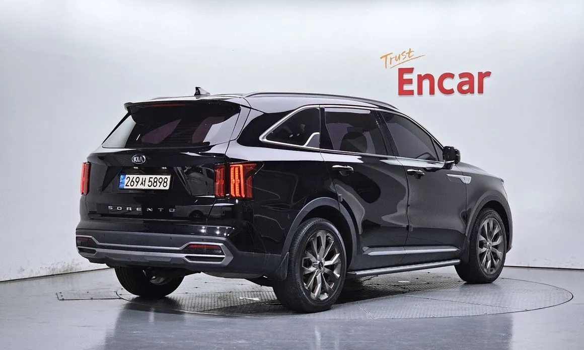 Kia Sorento — фото 5