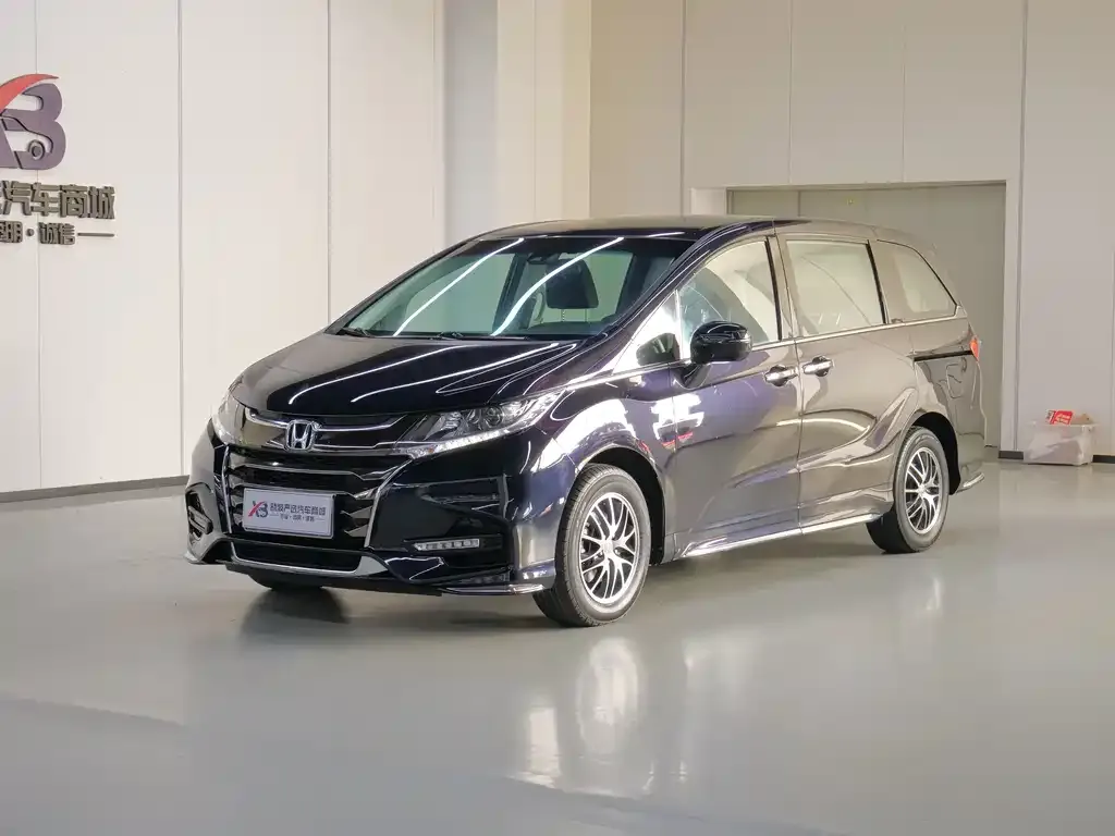 Honda Odyssey — фото 1