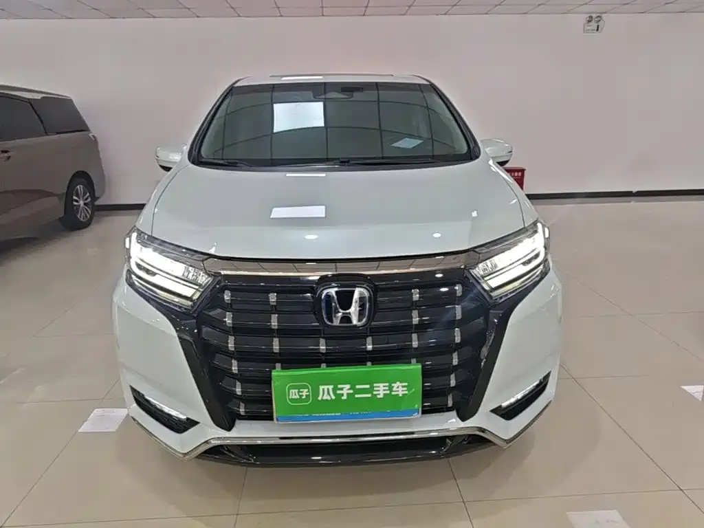 Honda Elysion — фото 2