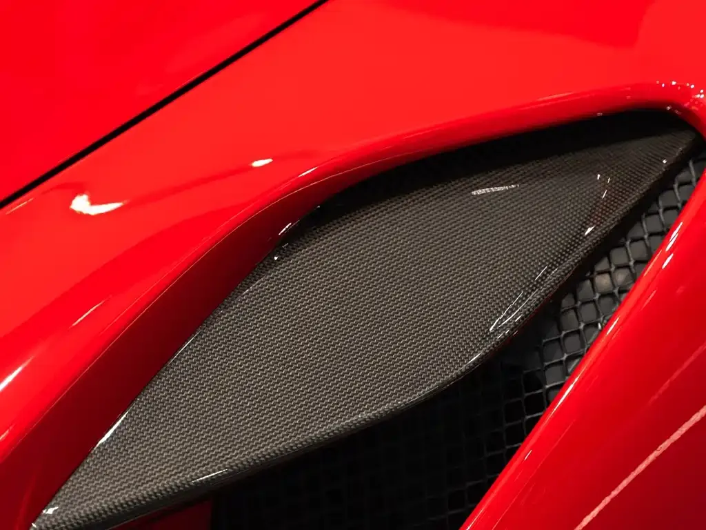 Ferrari F8 — фото 9