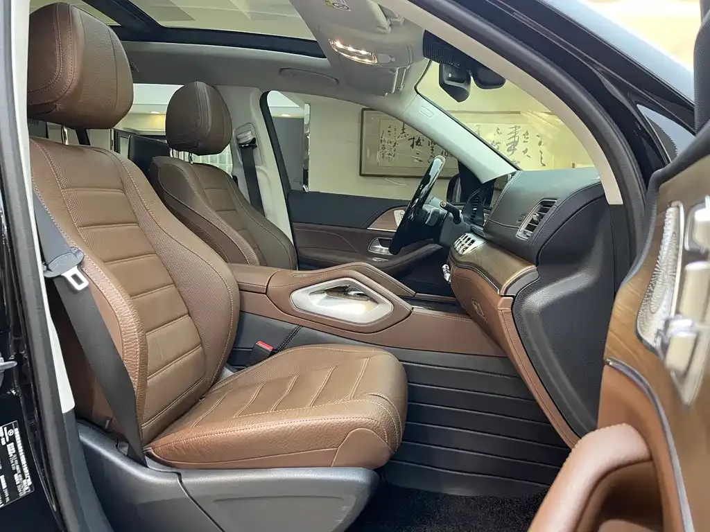 Mercedes-Benz GLS — фото 5