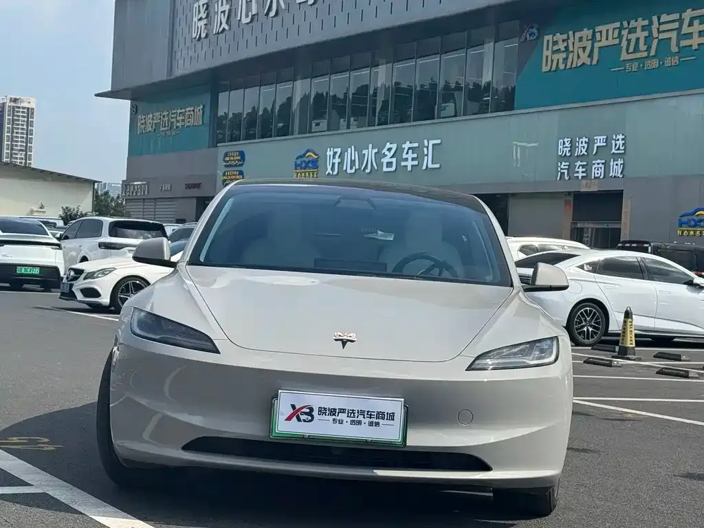 Tesla Model 3 — фото 2