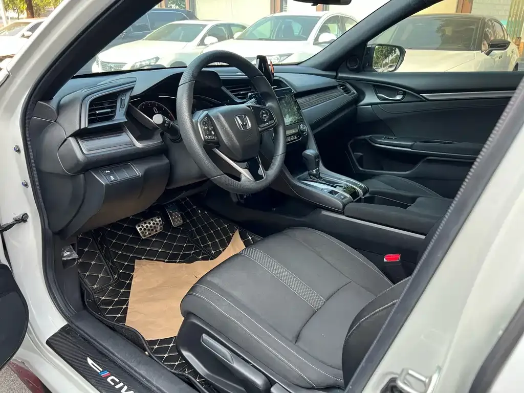Honda Civic — фото 2