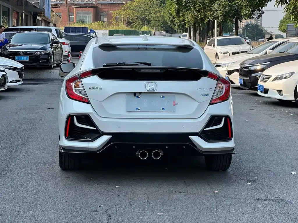 Honda Civic — фото 7
