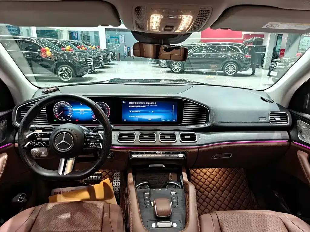 Mercedes-Benz GLS — фото 9