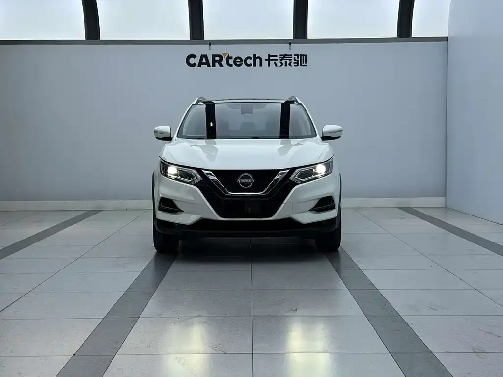 Nissan Qashqai — фото 7