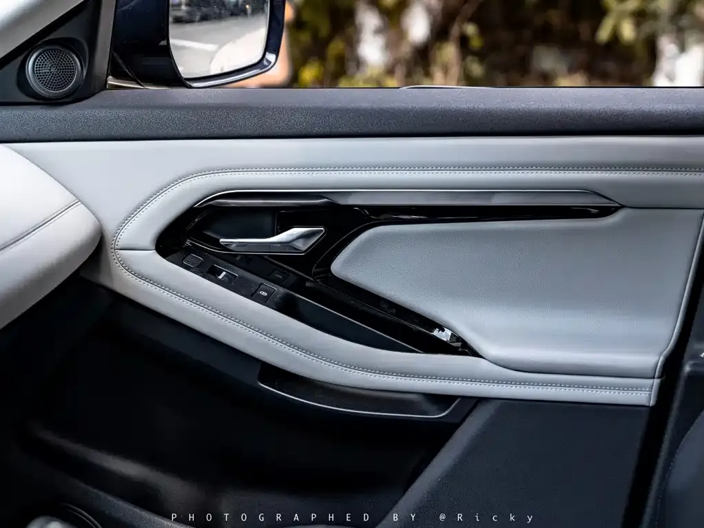 Land Rover Evoque — фото 2