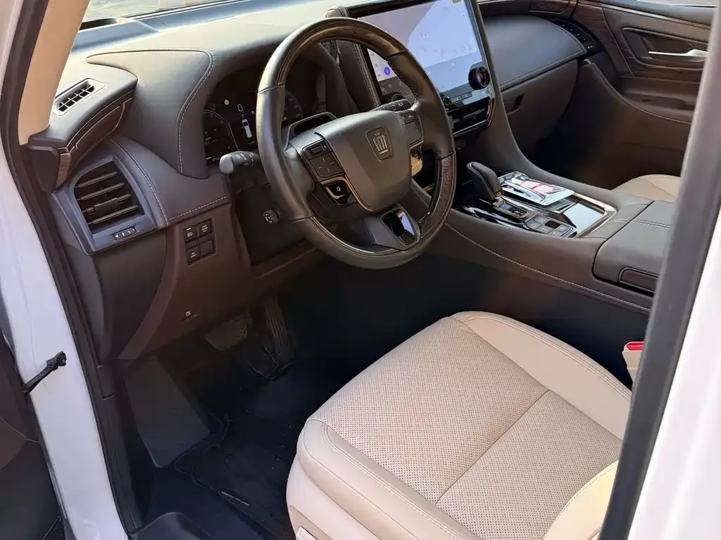 Toyota Vellfire — фото 7