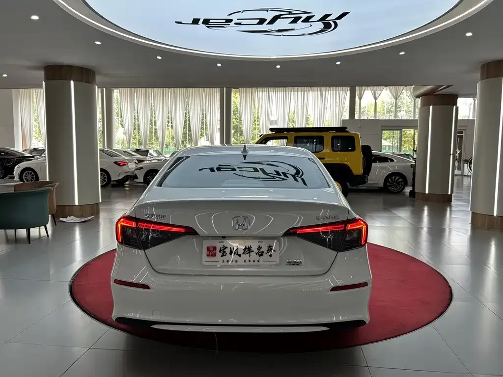 Honda Civic — фото 5