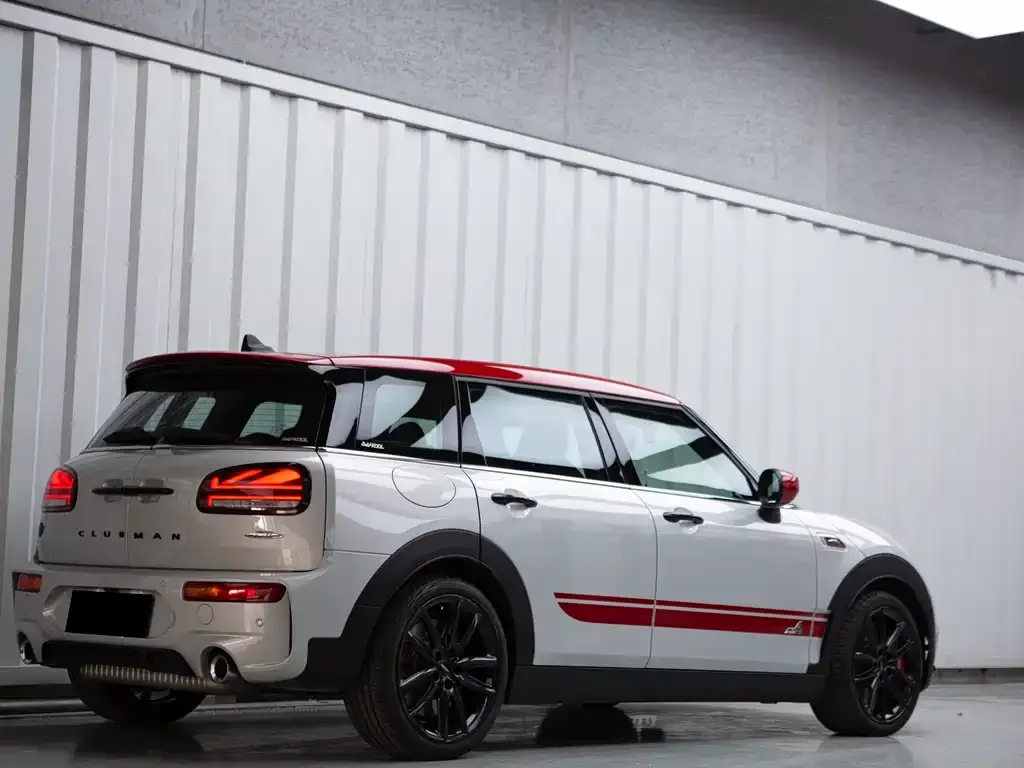 MINI Clubman JCW — фото 8