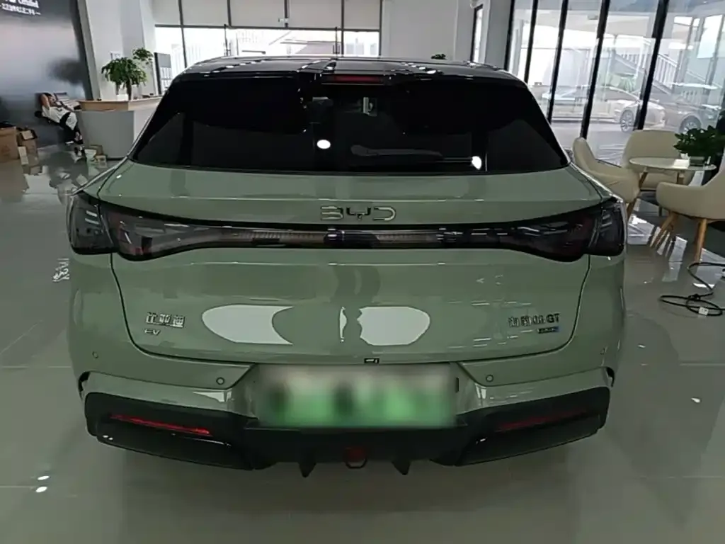 BYD Seal 06GT — фото 3