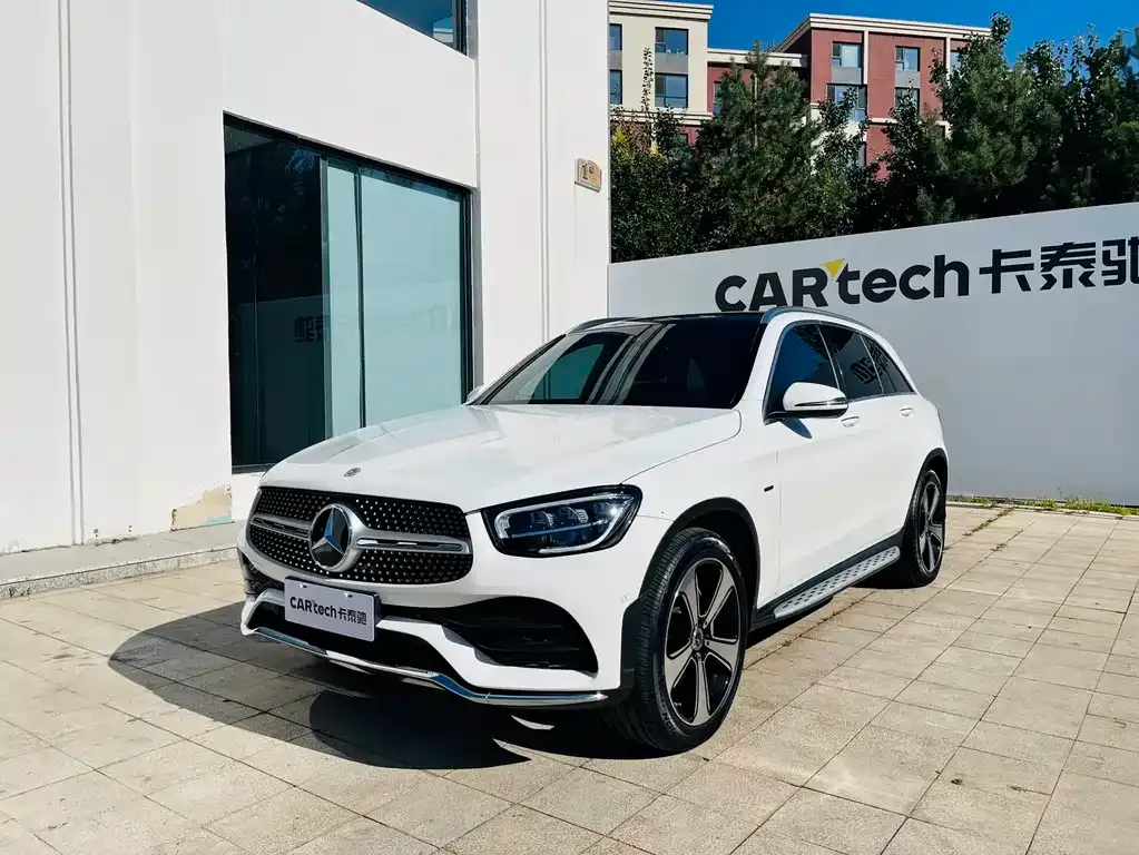 Mercedes-Benz GLC — фото 1