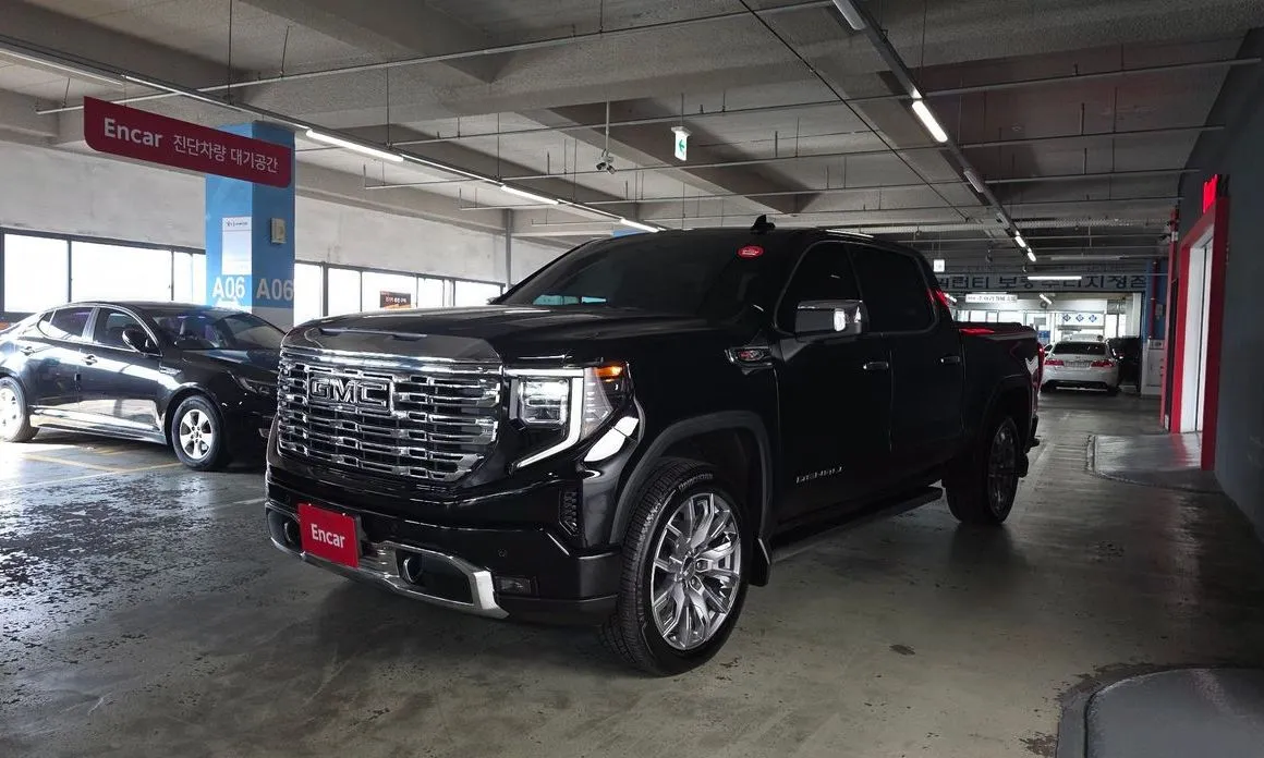 GMC Sierra — фото 1