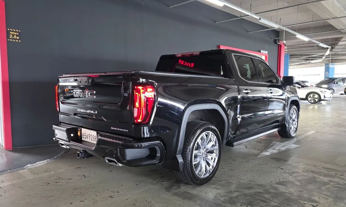 GMC Sierra — фото 6