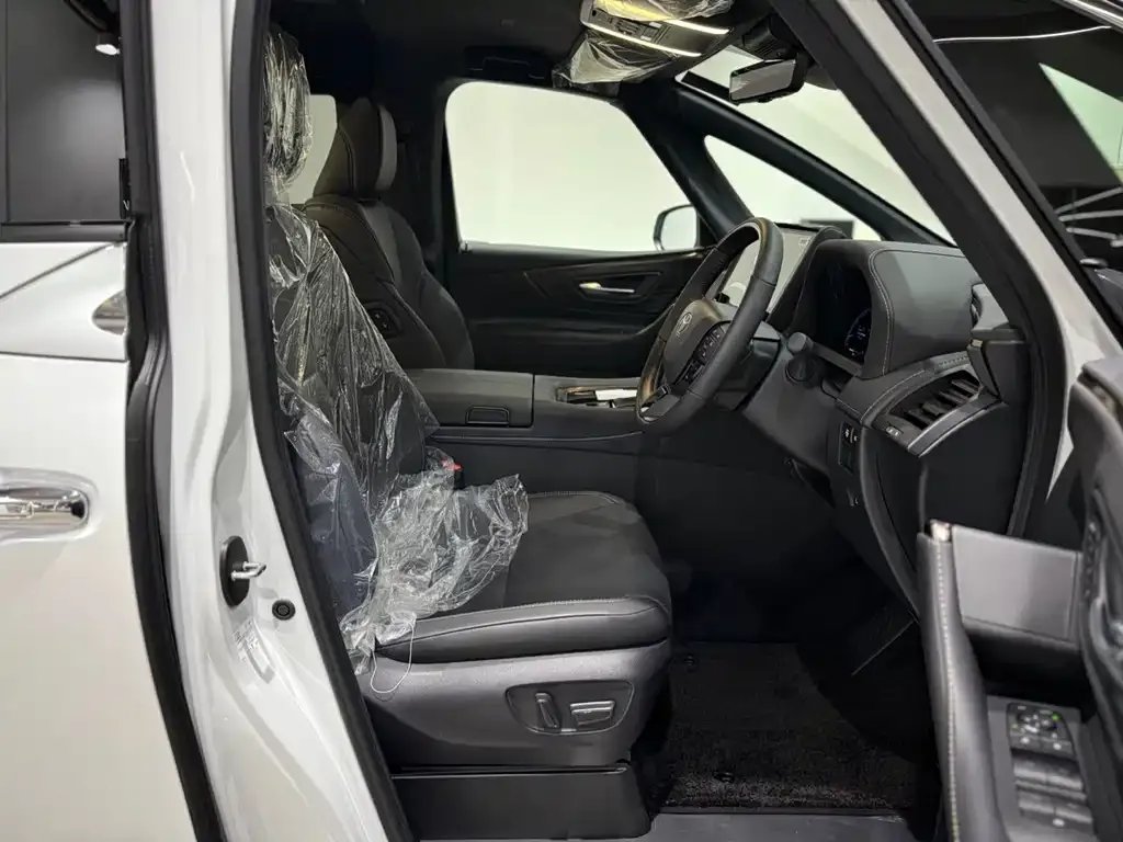 Toyota Alphard — фото 3