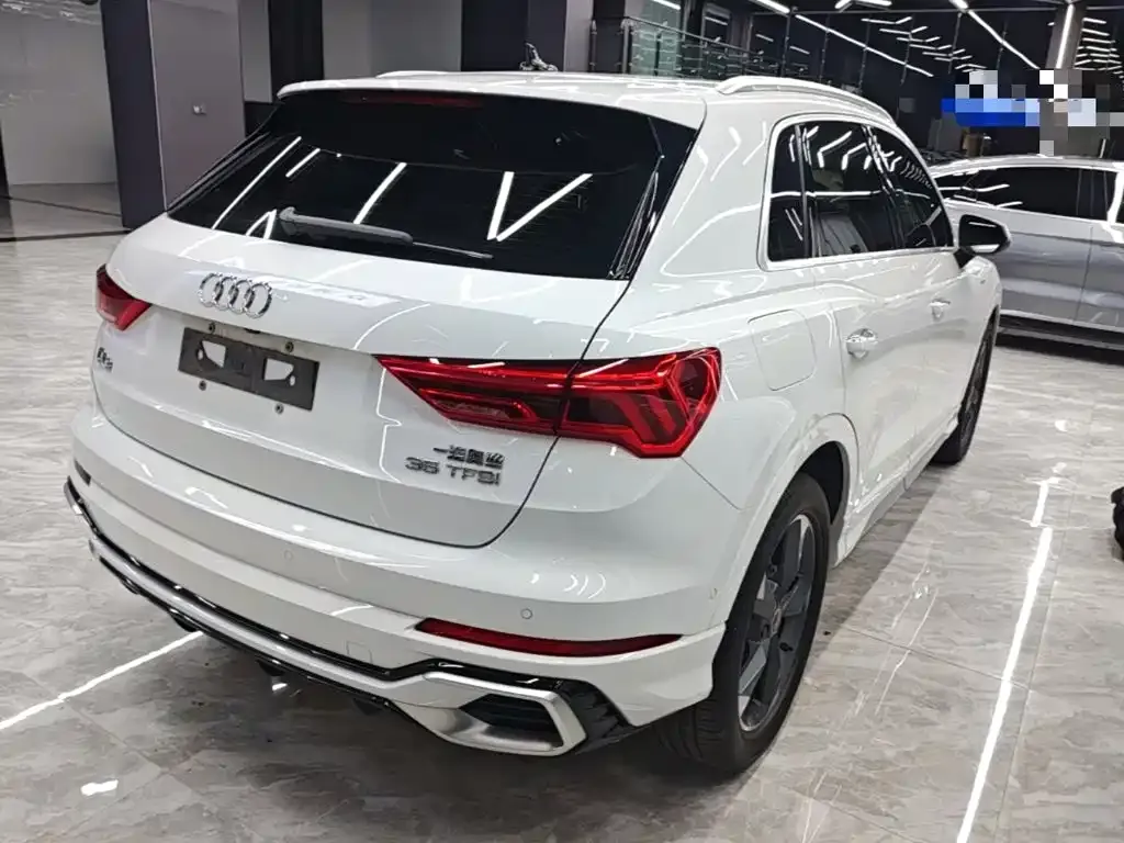 Audi Q3 — фото 9