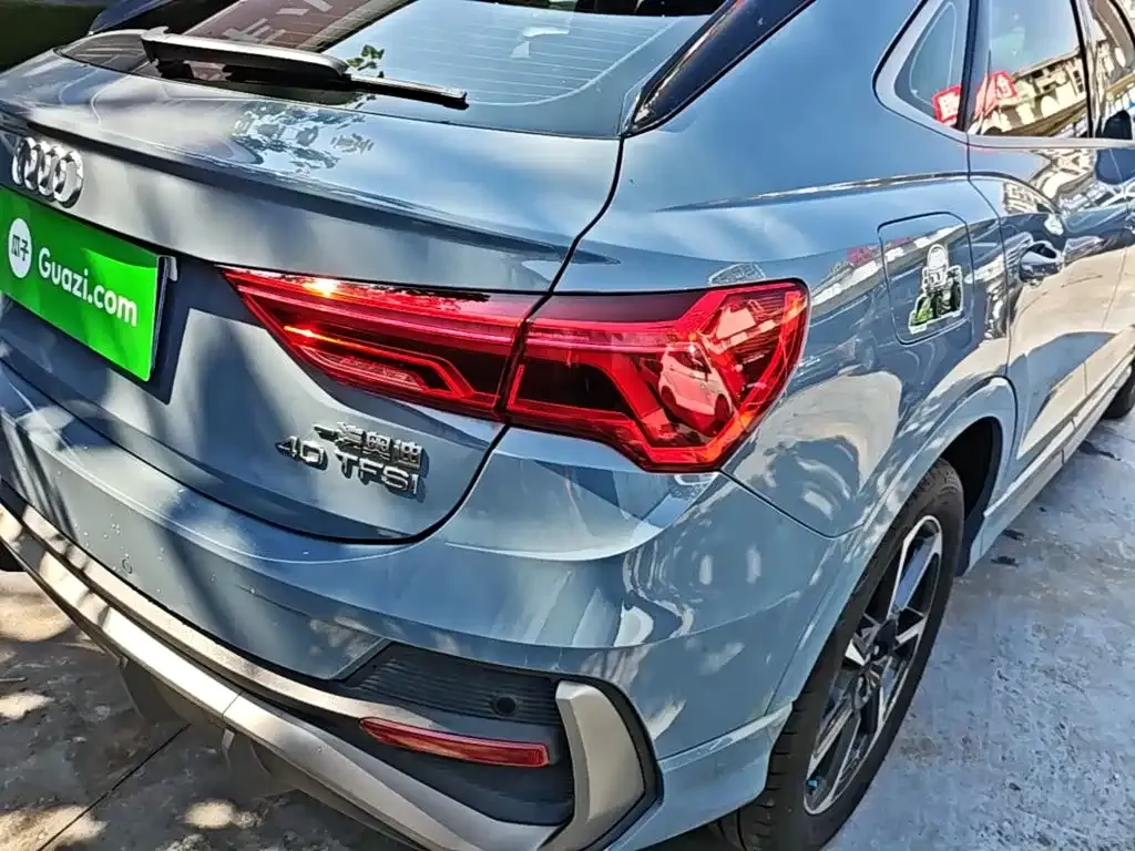 Audi Q3 Sportback — фото 9