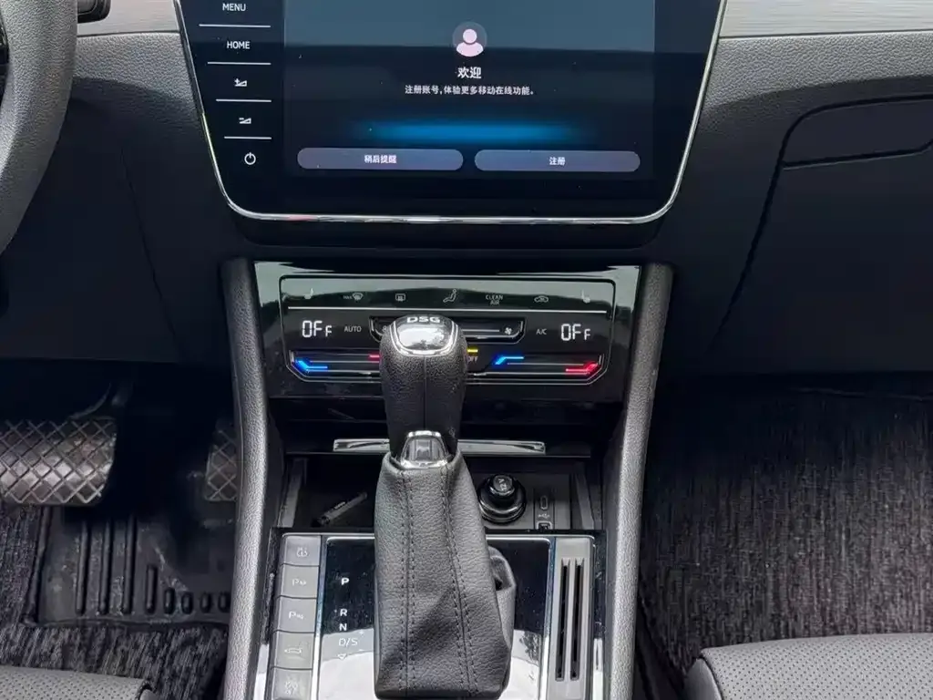 Skoda Superb — фото 8