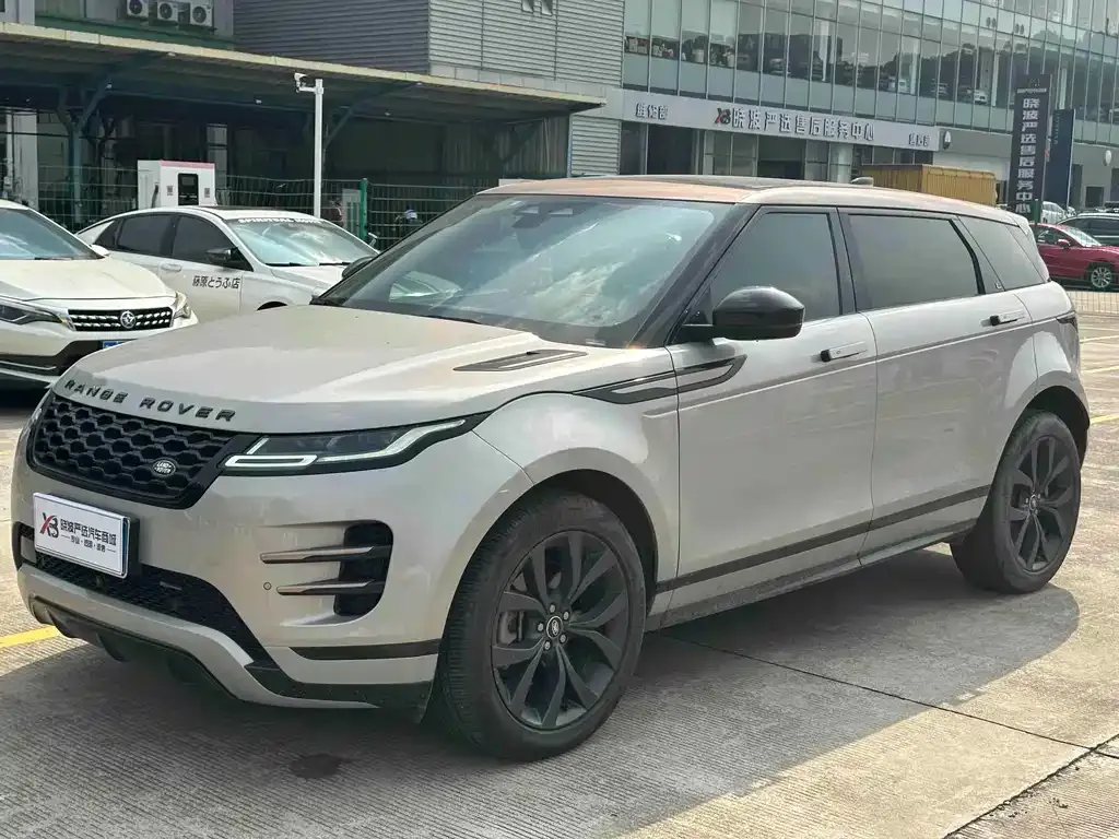 Land Rover Evoque — фото 1