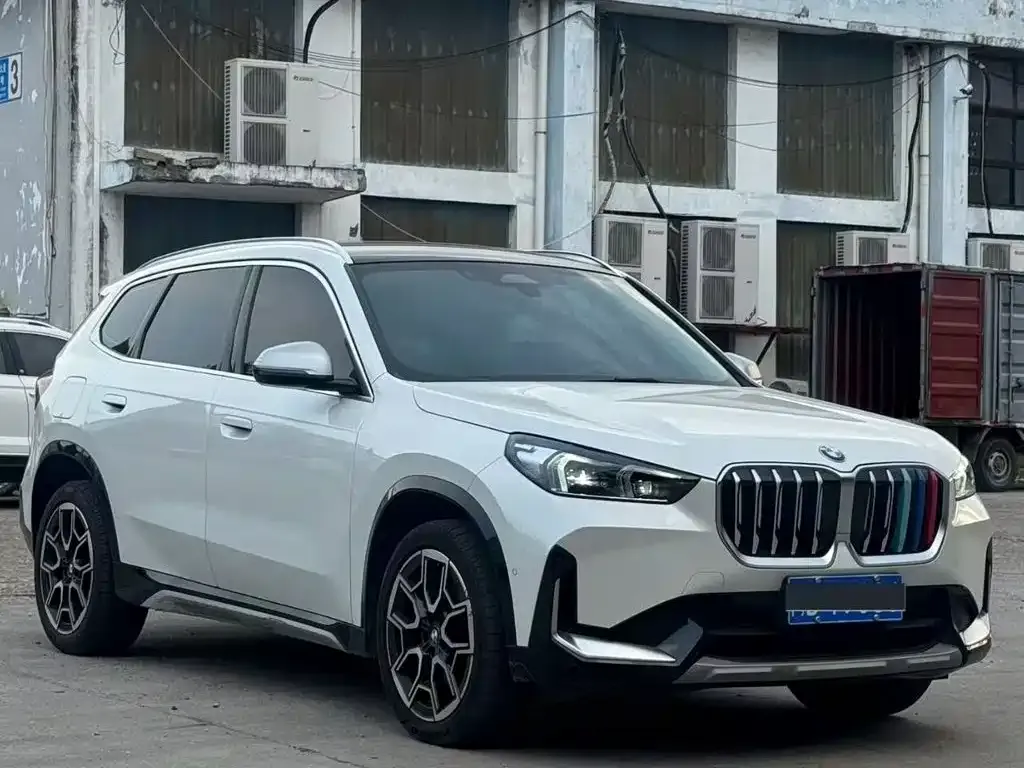 BMW X1 — фото 5