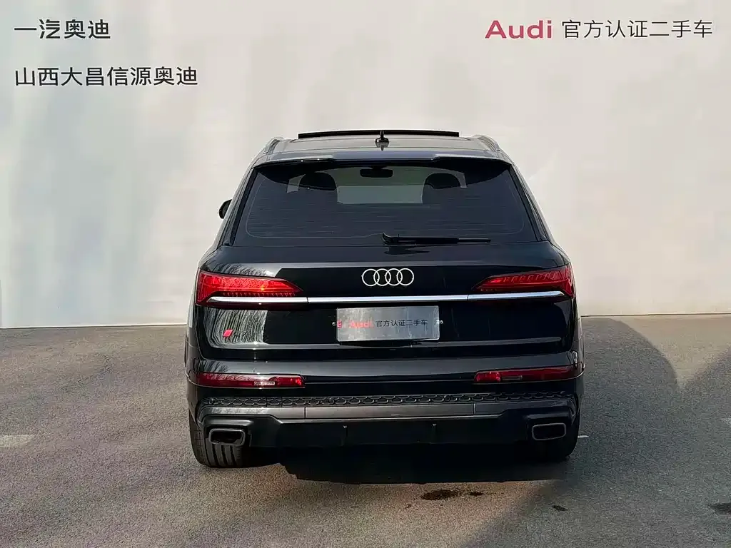 Audi Q7 — фото 9