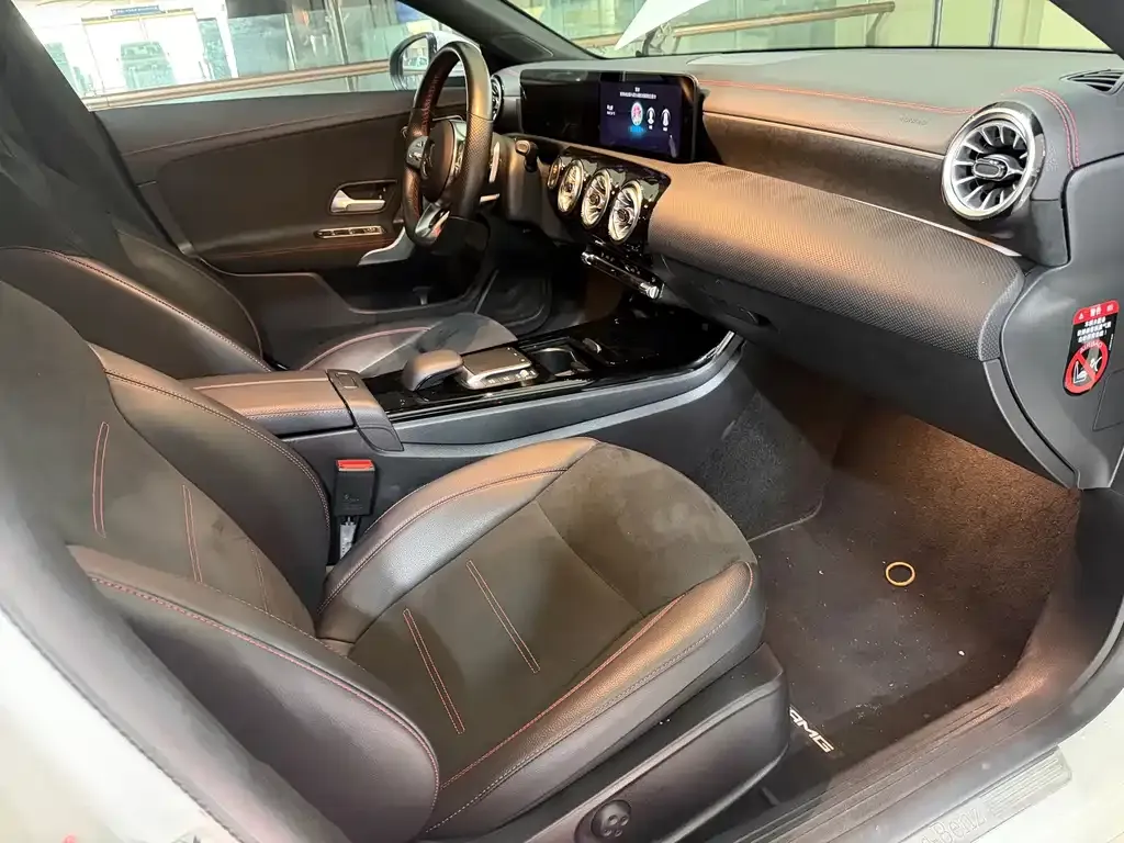 Mercedes-Benz CLA (Import) — фото 10