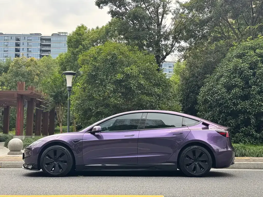Tesla Model 3 — фото 8