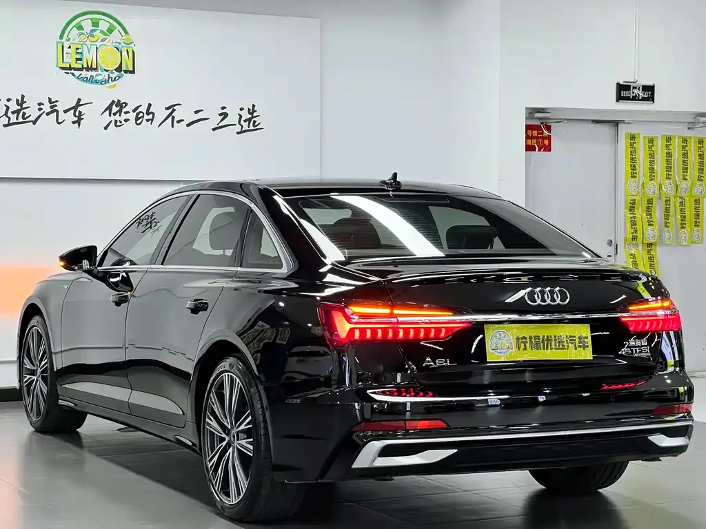 Audi A6L — фото 8