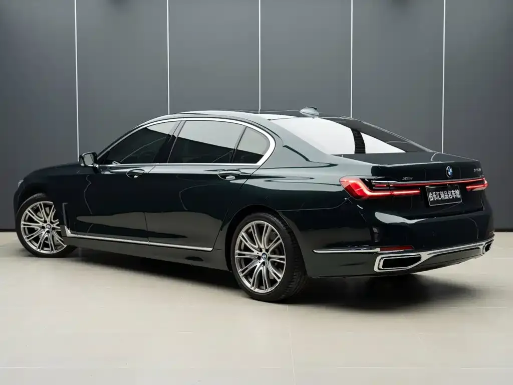 BMW 7 Series — фото 5