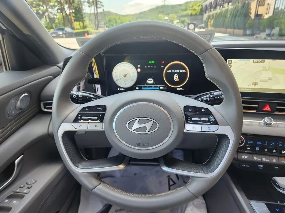 Hyundai AVANTE — фото 8