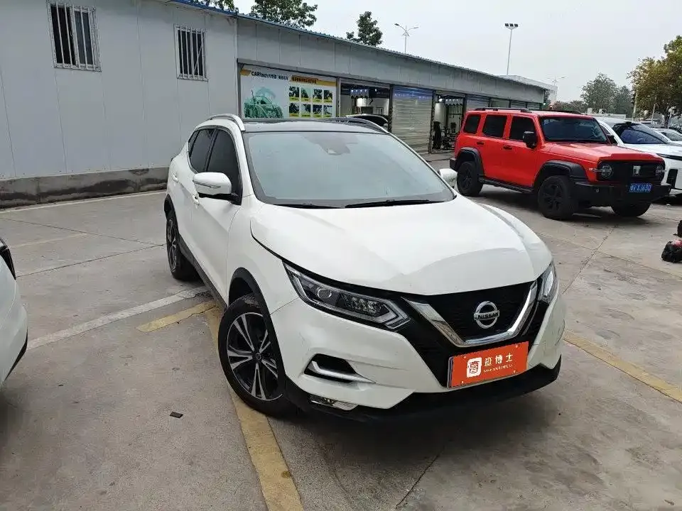 Nissan Qashqai — фото 9