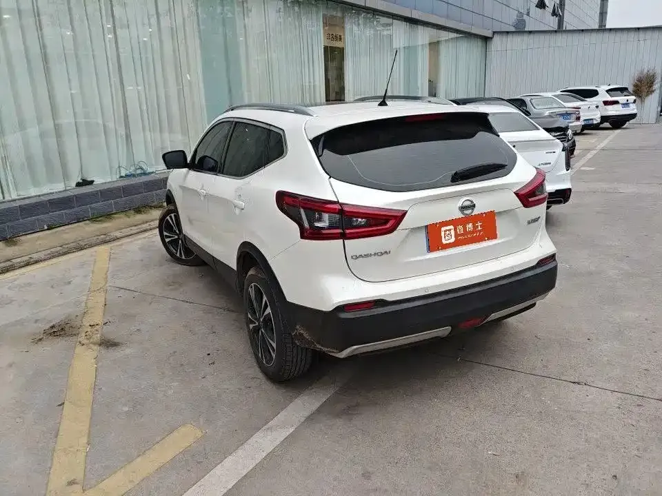 Nissan Qashqai — фото 6