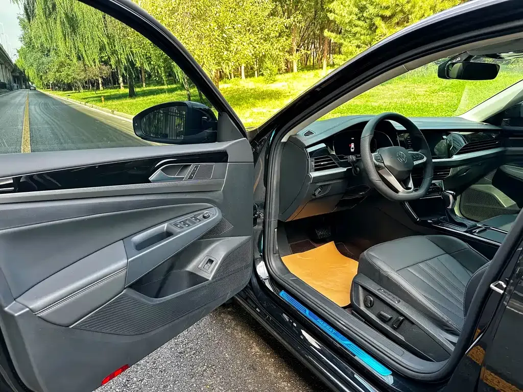 Volkswagen Passat — фото 3