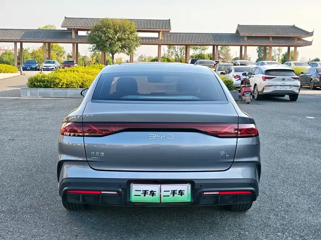 BYD Qin L — фото 7
