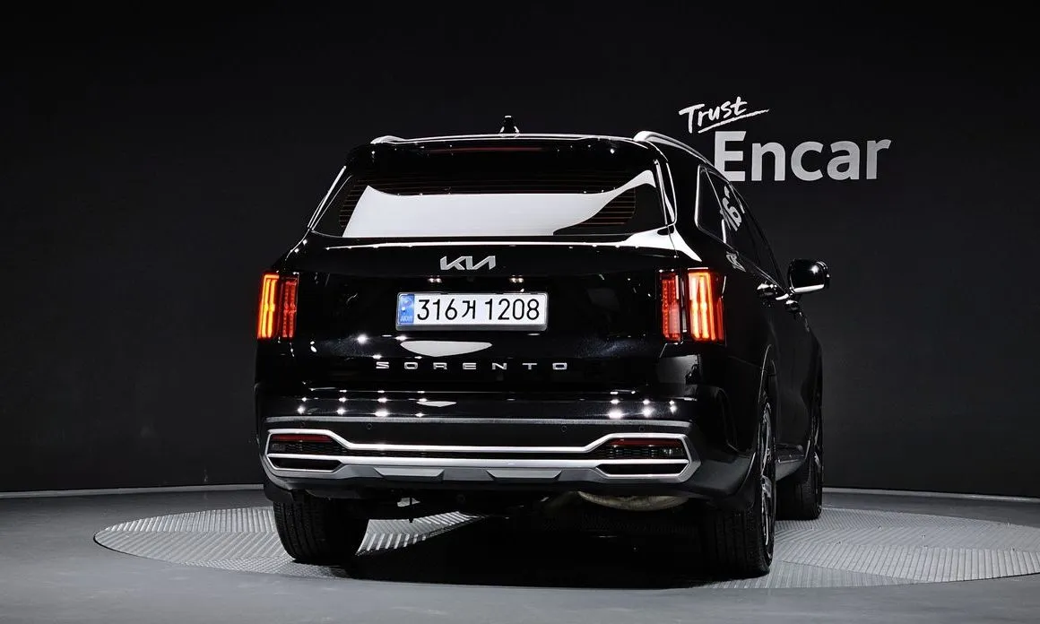 Kia Sorento — фото 4