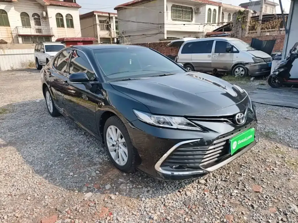 Toyota Camry — фото 4