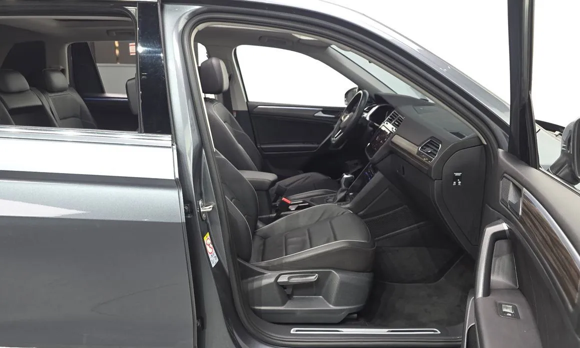 Volkswagen Tiguan — фото 6
