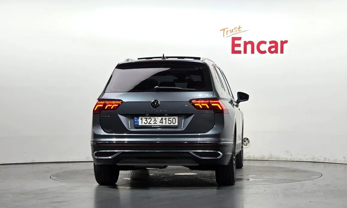 Volkswagen Tiguan — фото 9
