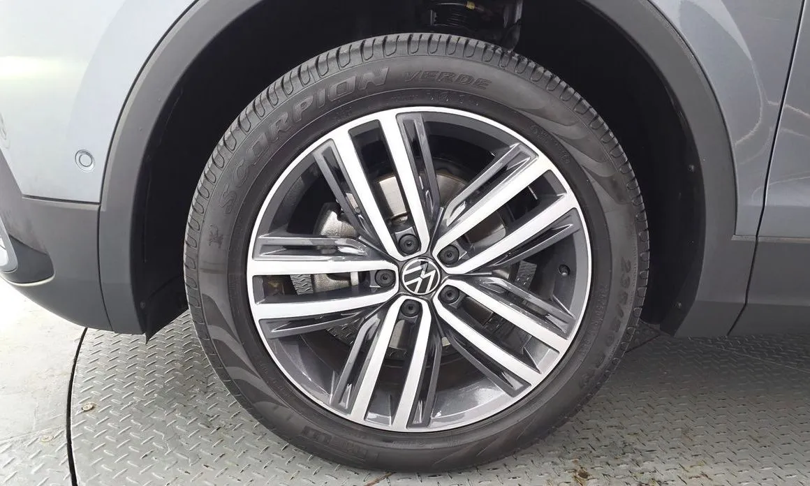 Volkswagen Tiguan — фото 5