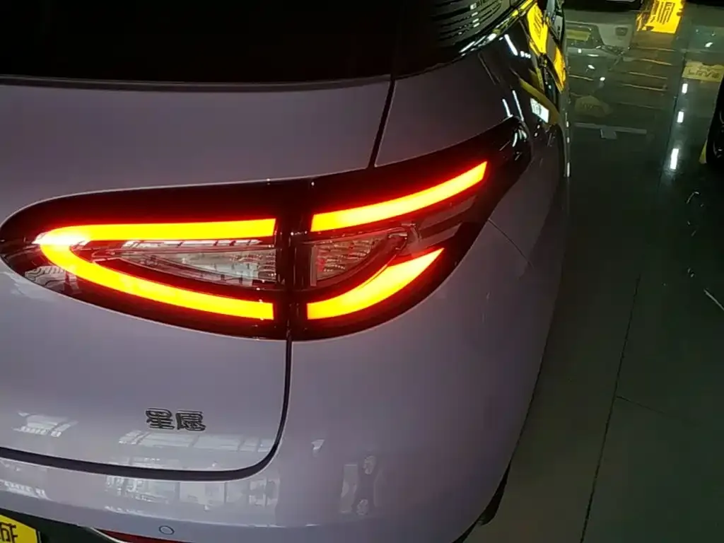 Geely Starburst — фото 8