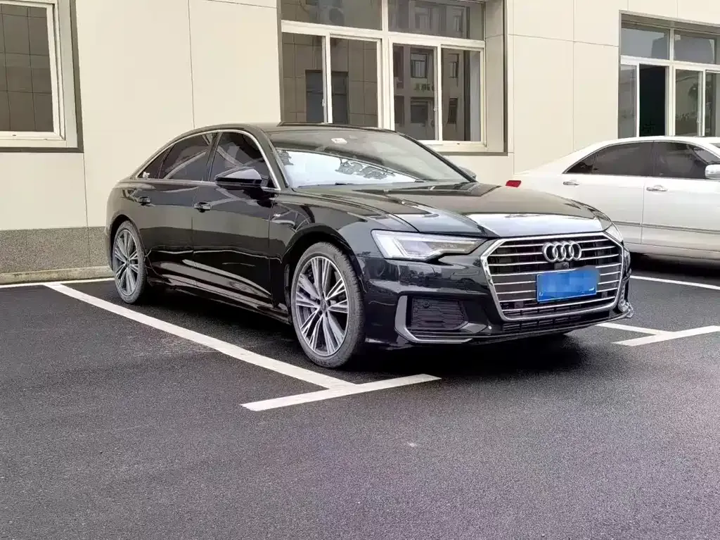 Audi A6L — фото 8