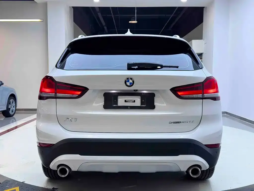 BMW X1 — фото 6