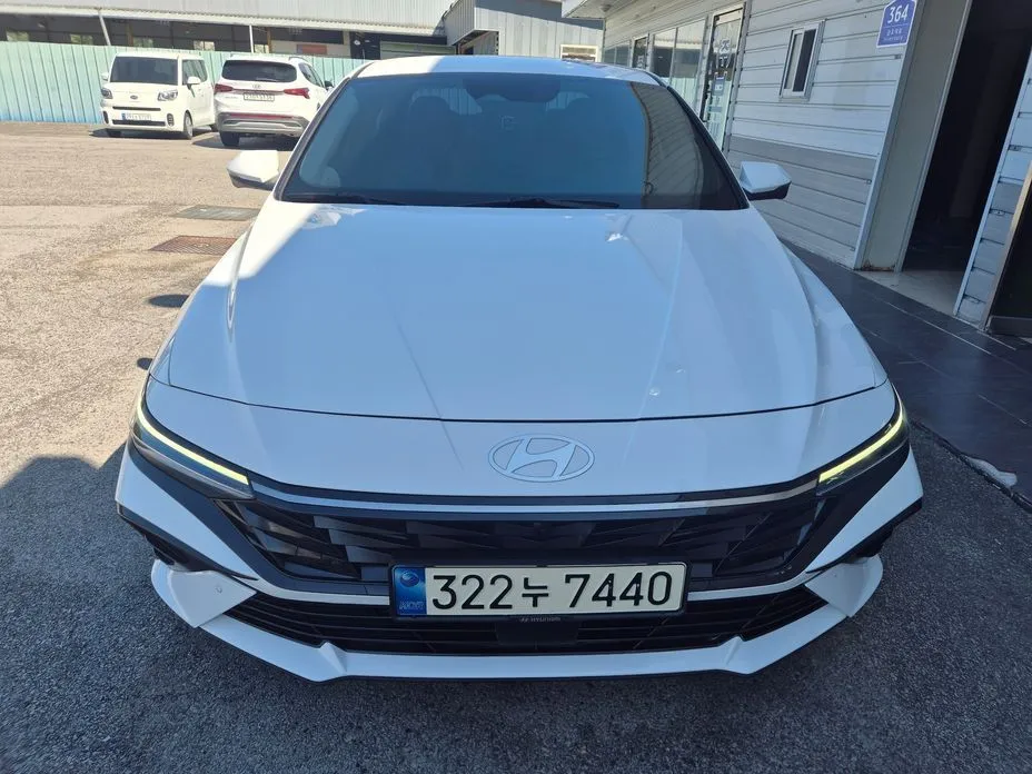 Hyundai AVANTE — фото 1