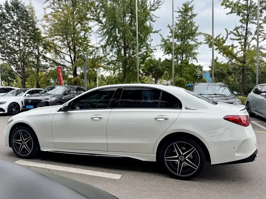 Mercedes-Benz C-Class — фото 10